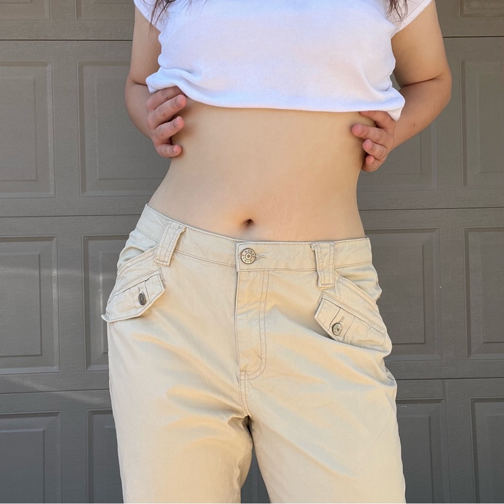 low rise cargo flare pants ✨